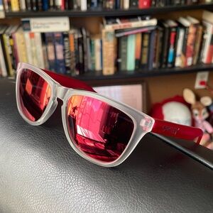 Oakley Frogskins with Magenta Lenses (includes bag)
